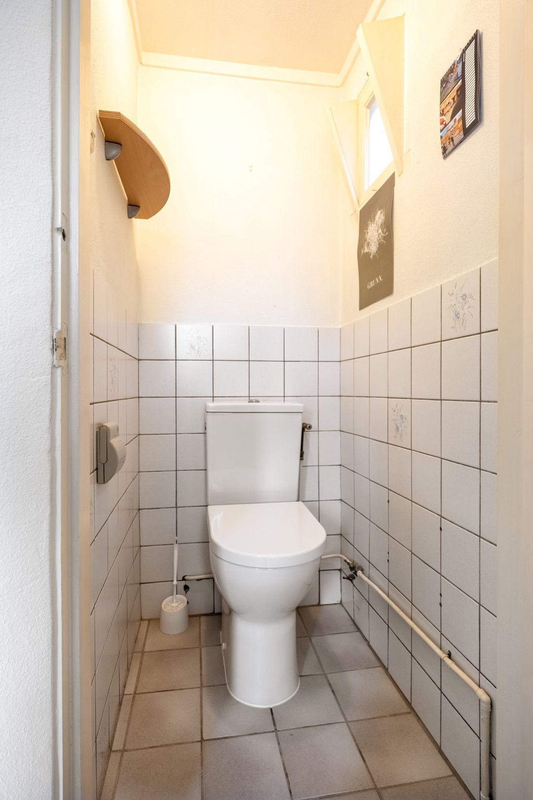 Photo 11 of Lewestraat 10