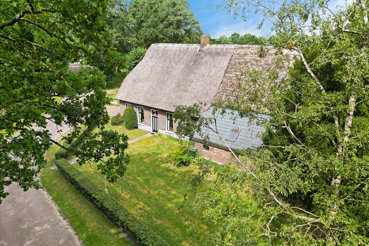 Vrijstaande woning te koop: Burg de Kockstraat 15, Oosterhesselen