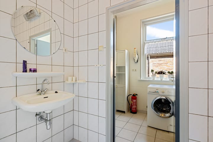 Vrijstaande woning te koop: Burg de Kockstraat 15, Oosterhesselen