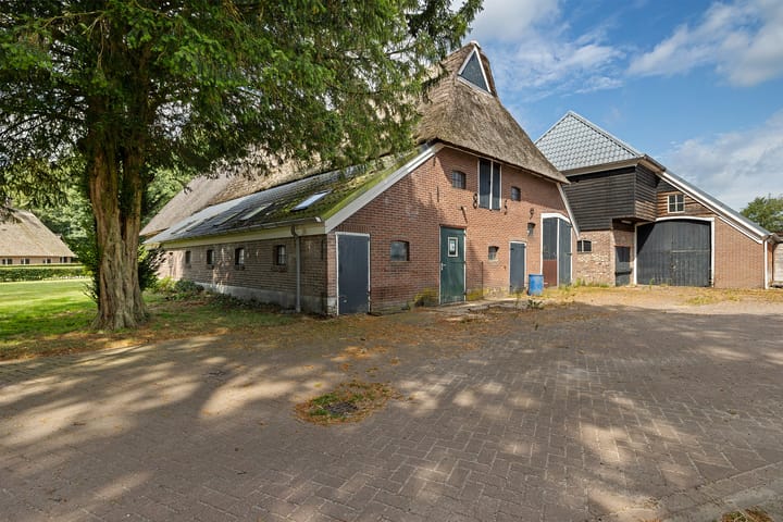 Vrijstaande woning te koop: Burg de Kockstraat 15, Oosterhesselen