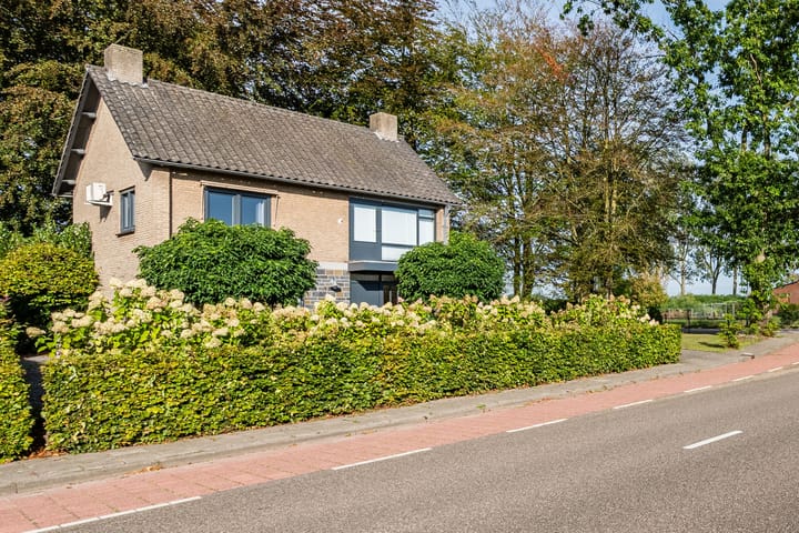 Photo 2 of Maarheezerweg 19