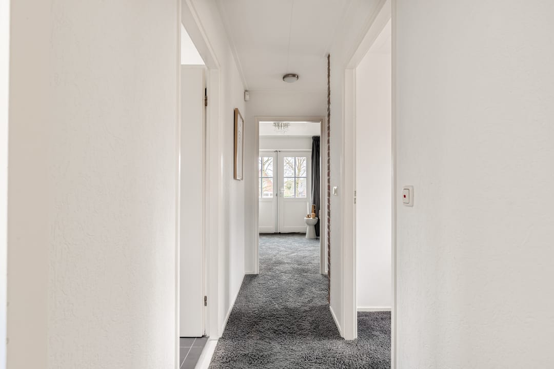 Foto 43 van Burgemeester Nieuwenhuijsenstraat 34