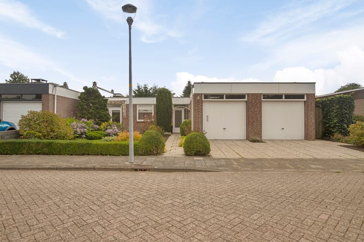 Vrijstaande woning te koop: Welgelegen 15, Nieuw-Vennep
