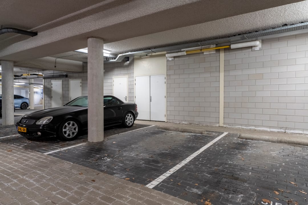 Photo 28 of De Klok 542