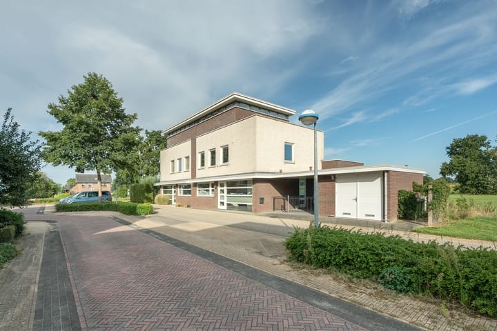 Twee-onder-één-kap te koop: Pad van Witte Veder 13, Wageningen