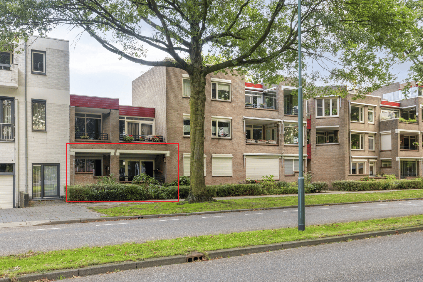 Foto 1 van Raadhuislaan 87