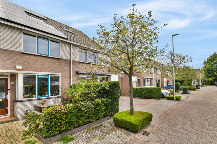 Twee-onder-één-kap te koop: Molen 't Hert 23, Rhoon