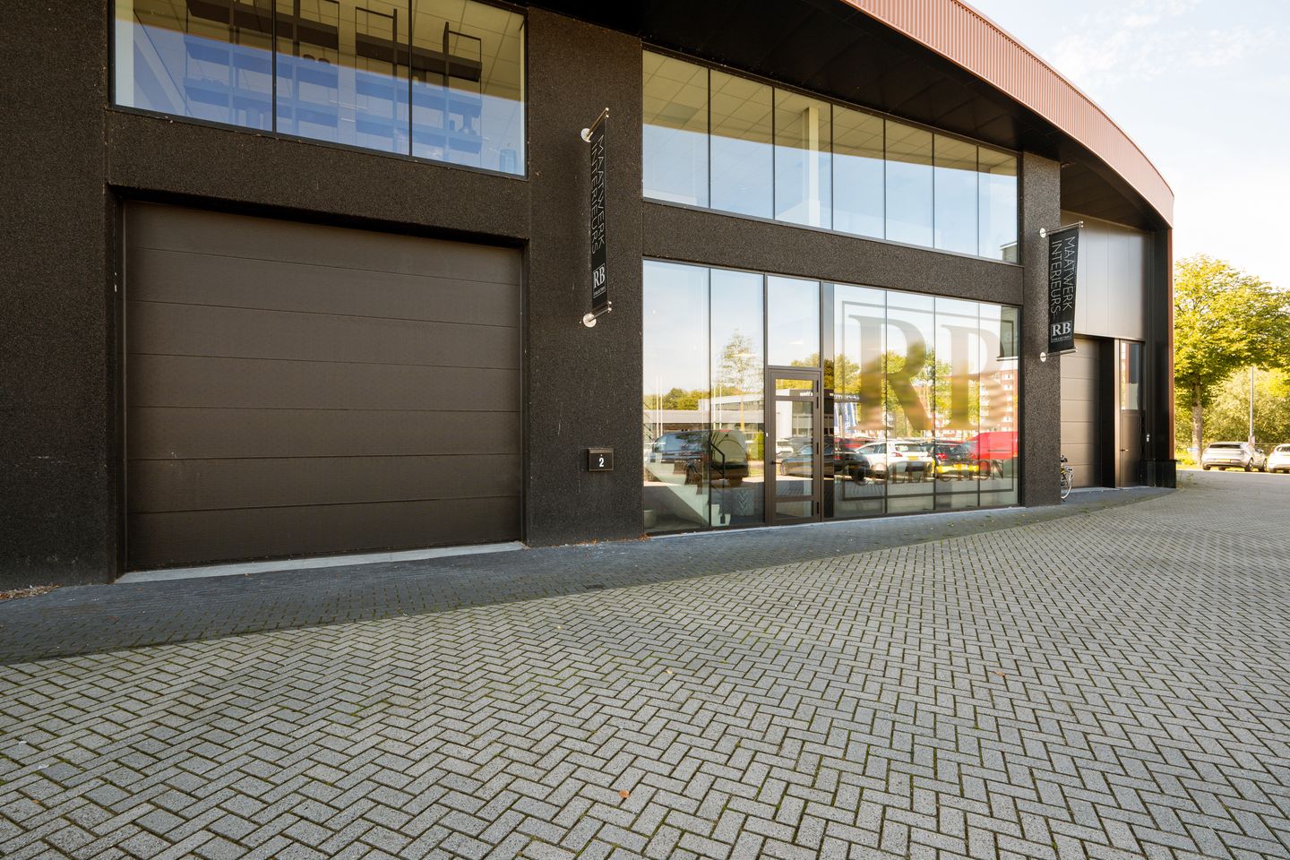 View photo 4 of Charles Petitweg 2
