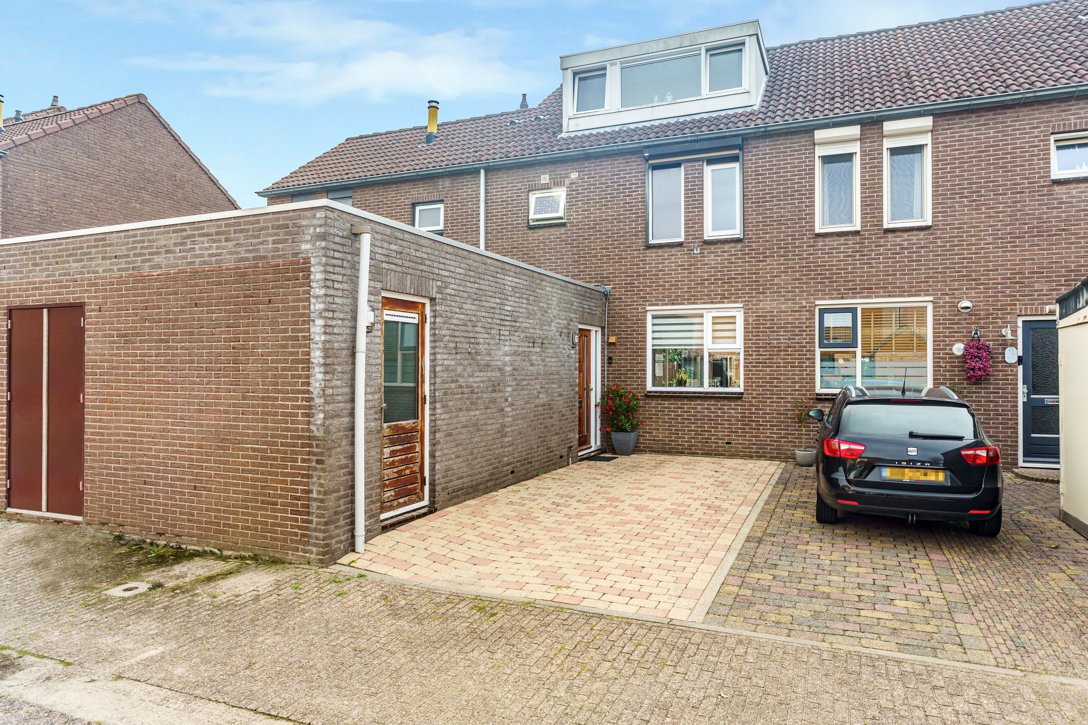 Foto 9 van Leeuwerikstraat 15