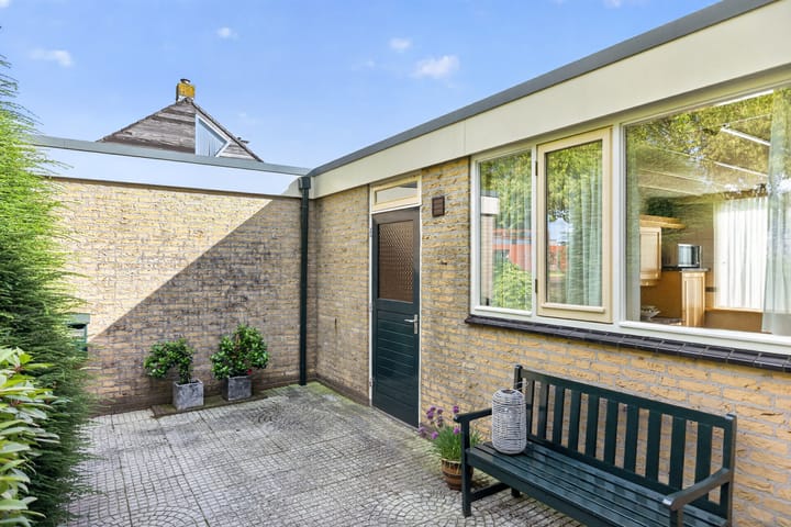 Vrijstaande woning te koop: Lifgerusstraat 9, Raalte