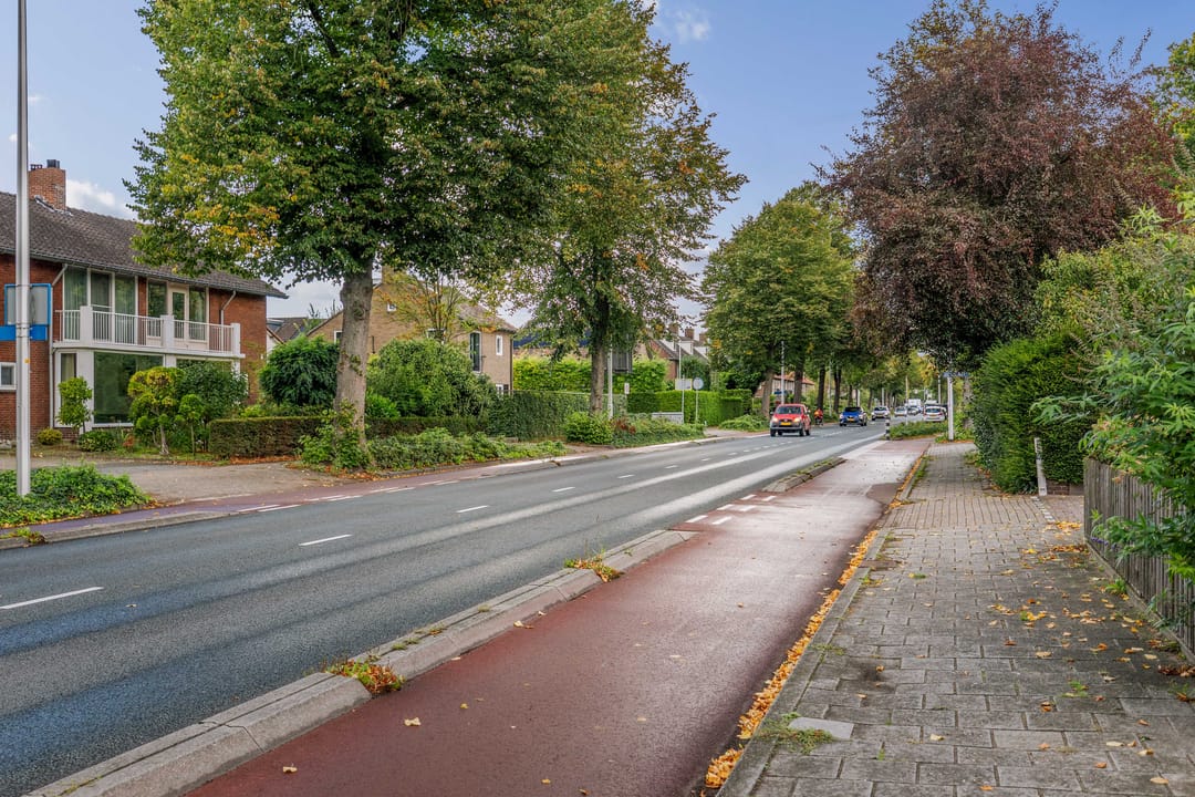 Photo 16 of Van Oldenielstraat 7