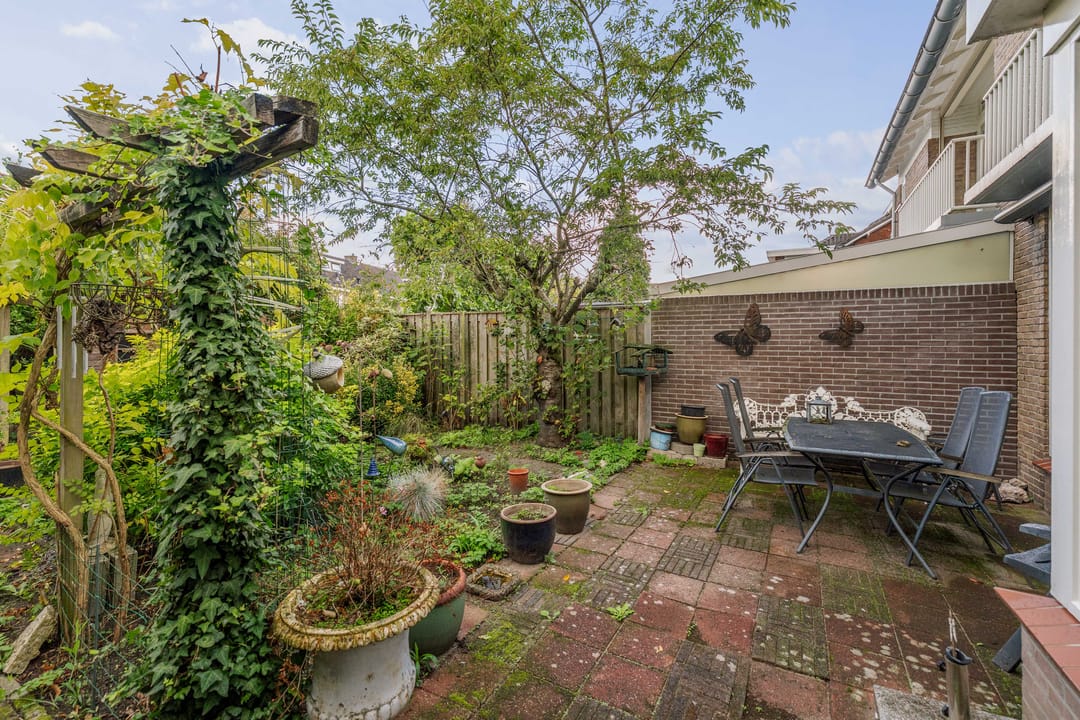 Photo 7 of Van Oldenielstraat 7