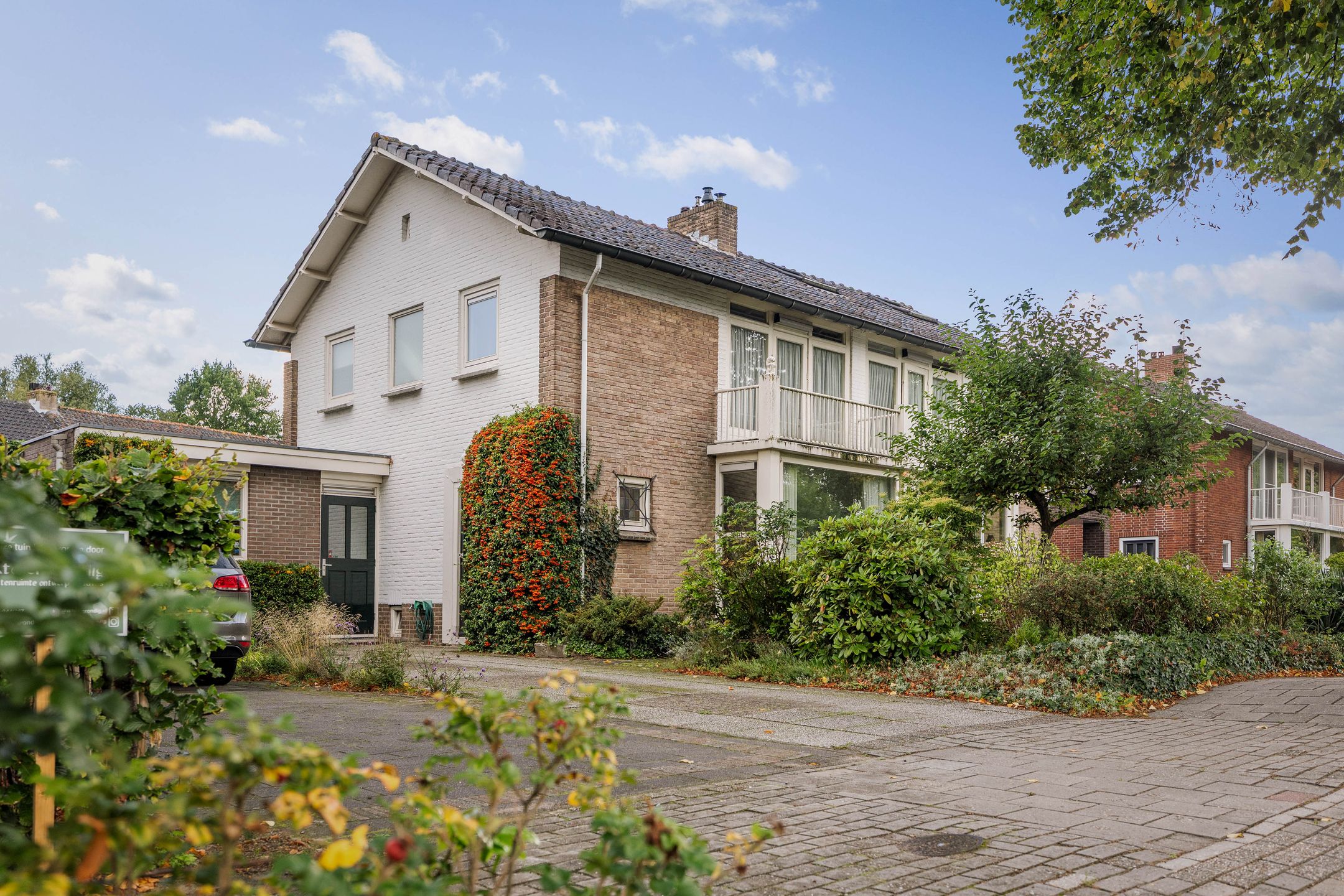 Photo 45 of Van Oldenielstraat 7