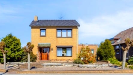 Vrijstaande woning te koop: Stationsweg 23, Maasbracht