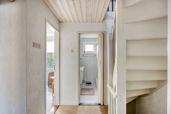 Tussenwoning te koop: Lindenlaan 26, Klaaswaal