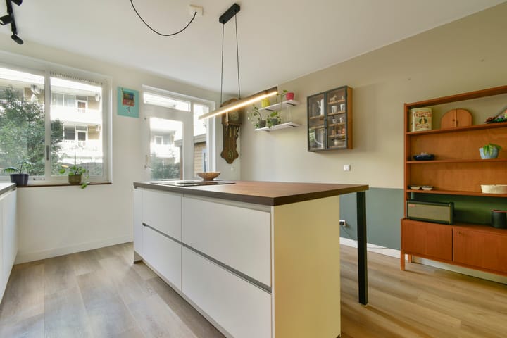 Appartement te koop: Insulindeweg 665, Amsterdam
