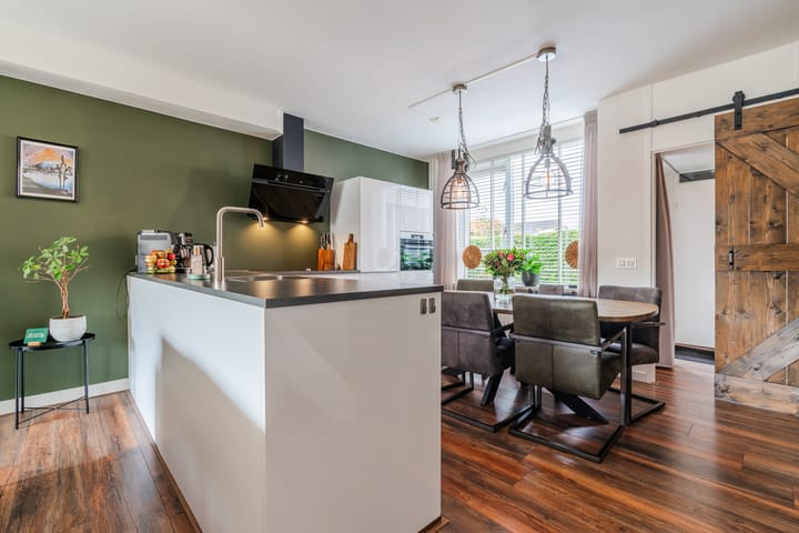 Tussenwoning te koop: Acacialaan 72, Heerde