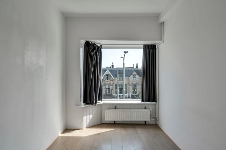 Tussenwoning te koop: Geestbrugweg 19B, Rijswijk (Zh)