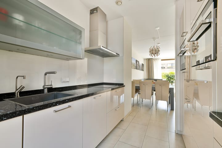 Tussenwoning te koop: Peter Martensstraat 16, Amsterdam