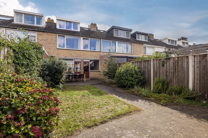 Tussenwoning te koop: Kriekelaar 37, Geldrop
