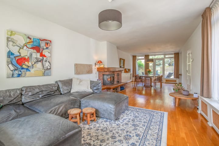 Tussenwoning te koop: Plesmanstraat 10, Roermond