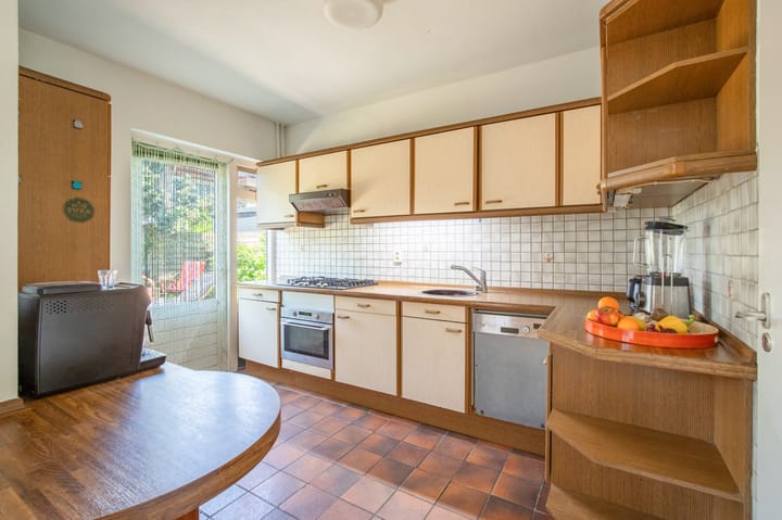 Tussenwoning te koop: Plesmanstraat 10, Roermond
