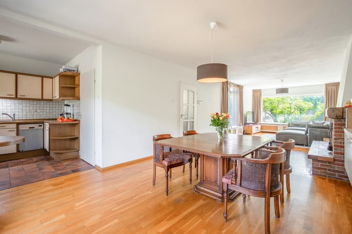 Tussenwoning te koop: Plesmanstraat 10, Roermond
