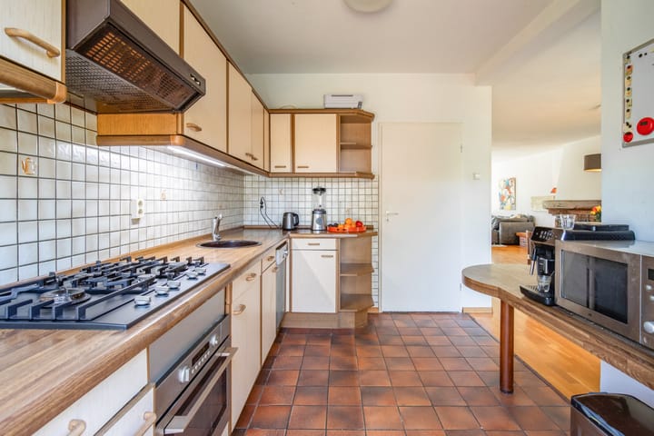 Tussenwoning te koop: Plesmanstraat 10, Roermond