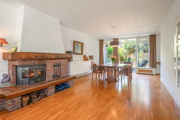 Tussenwoning te koop: Plesmanstraat 10, Roermond
