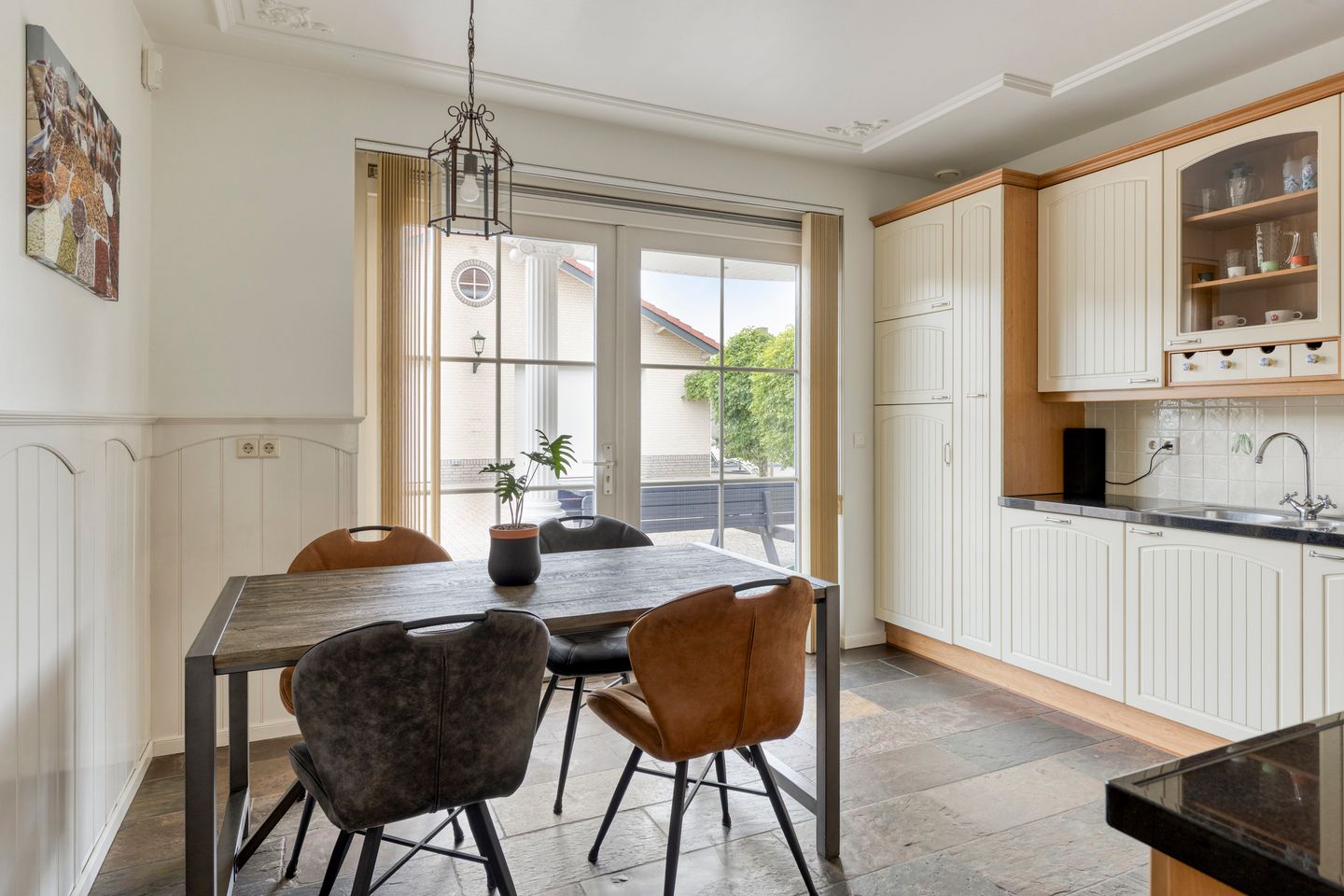 Photo 10 of Kerkakkerstraat 25