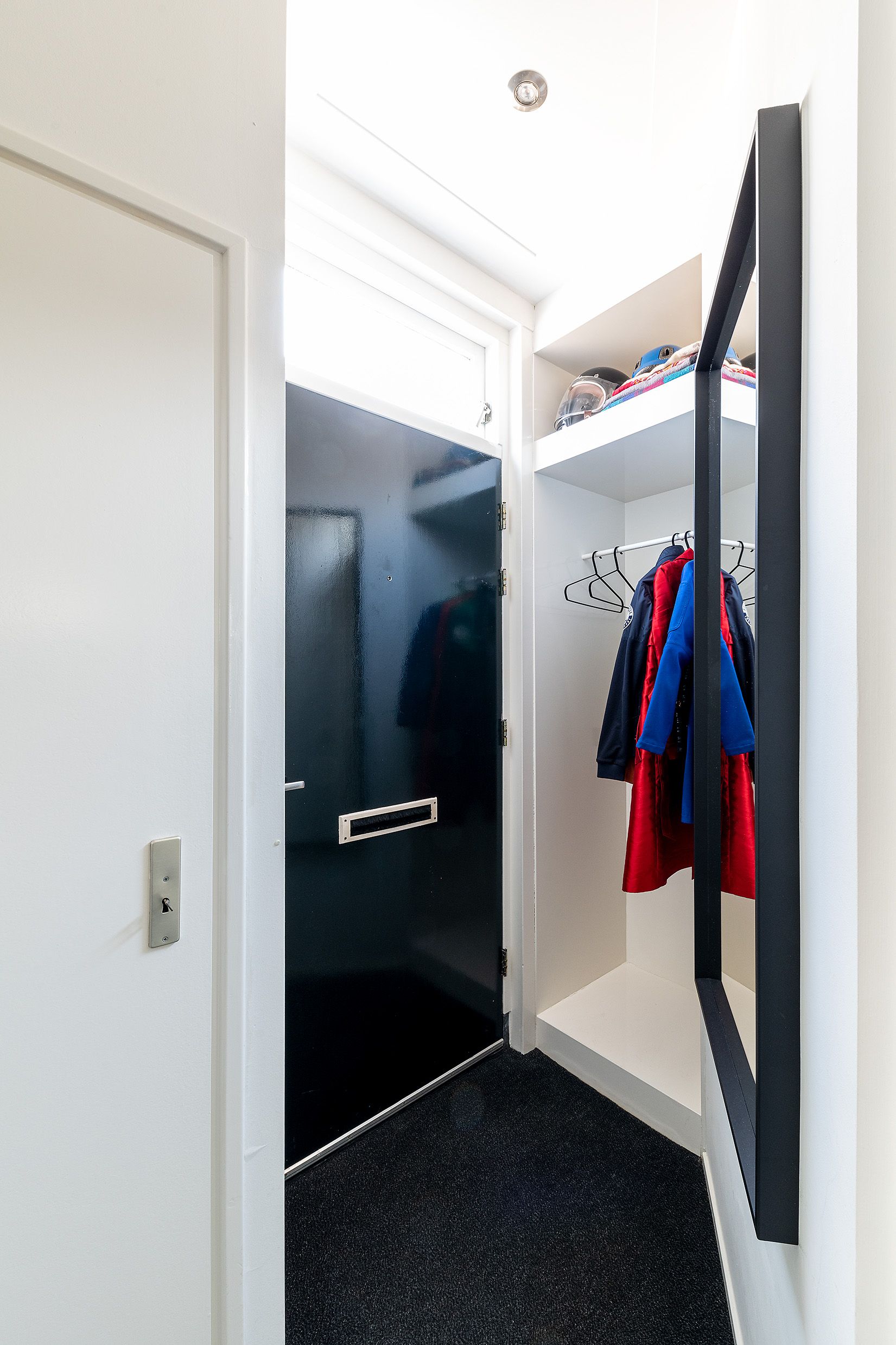 Photo 15 of Hangerad 30