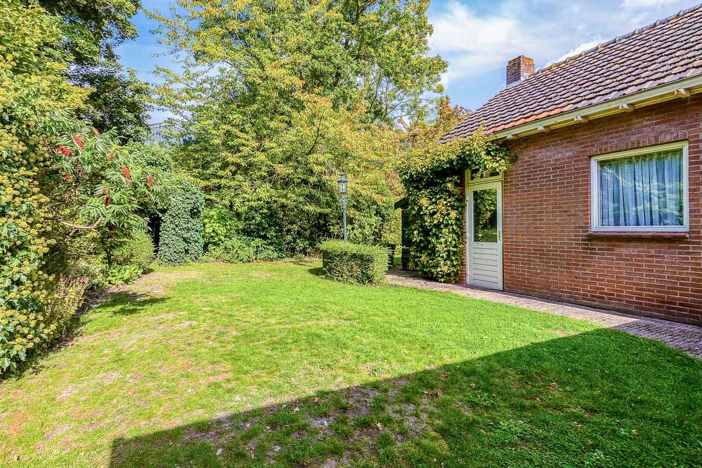 Foto 34 van Hazelaarstraat 1