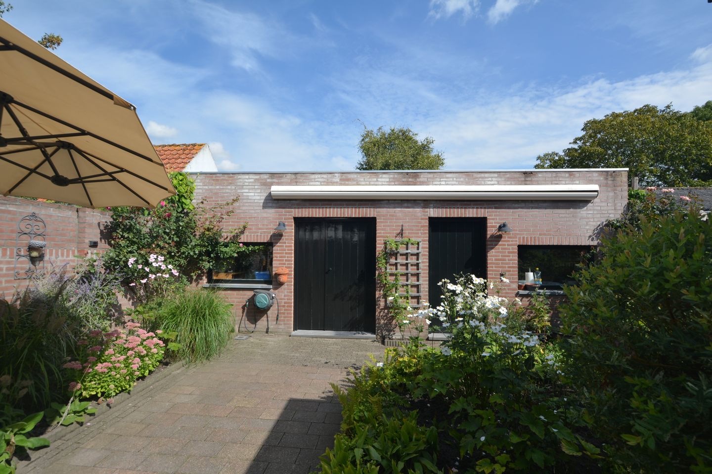 Photo 40 of Landstraat 7