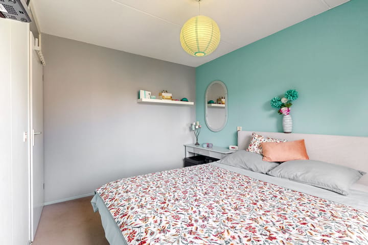 Tussenwoning te koop: Hoefblad 154, Zwaag
