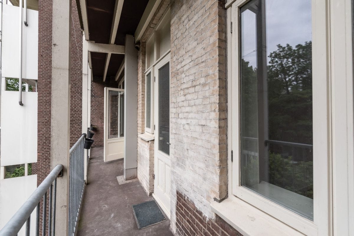 Foto 18 van Admiraal De Ruijterweg 99-2