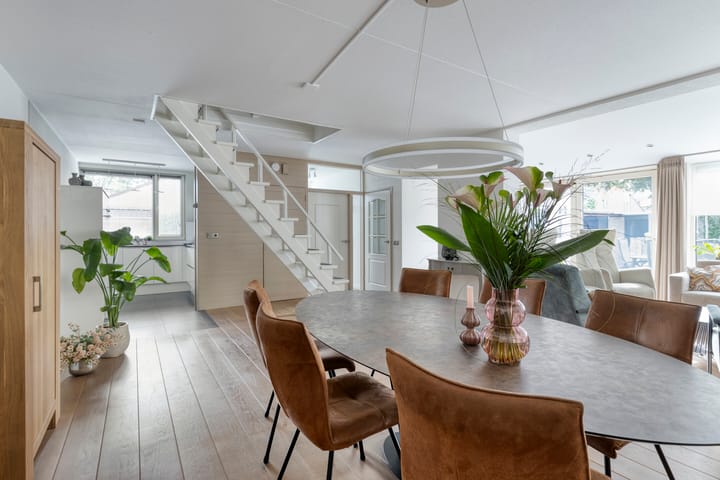 Tussenwoning te koop: Wilbertshof 10, Someren