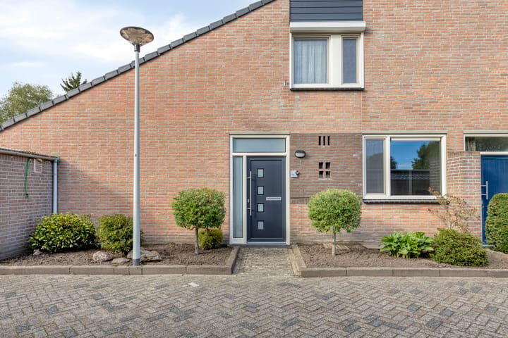 Tussenwoning te koop: Wilbertshof 10, Someren