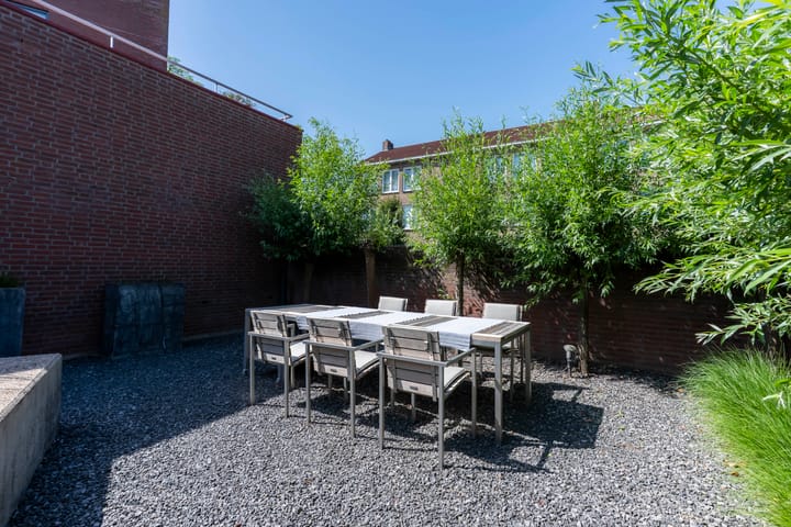 Hoekwoning te koop: Van Sonsbeeckstraat 14, Heerlen