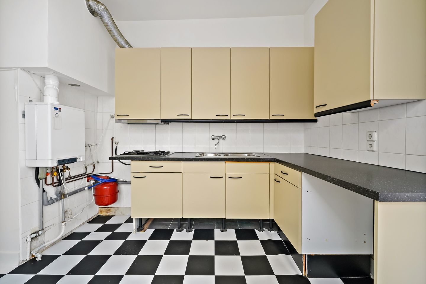 Photo 10 of David Blesstraat 64