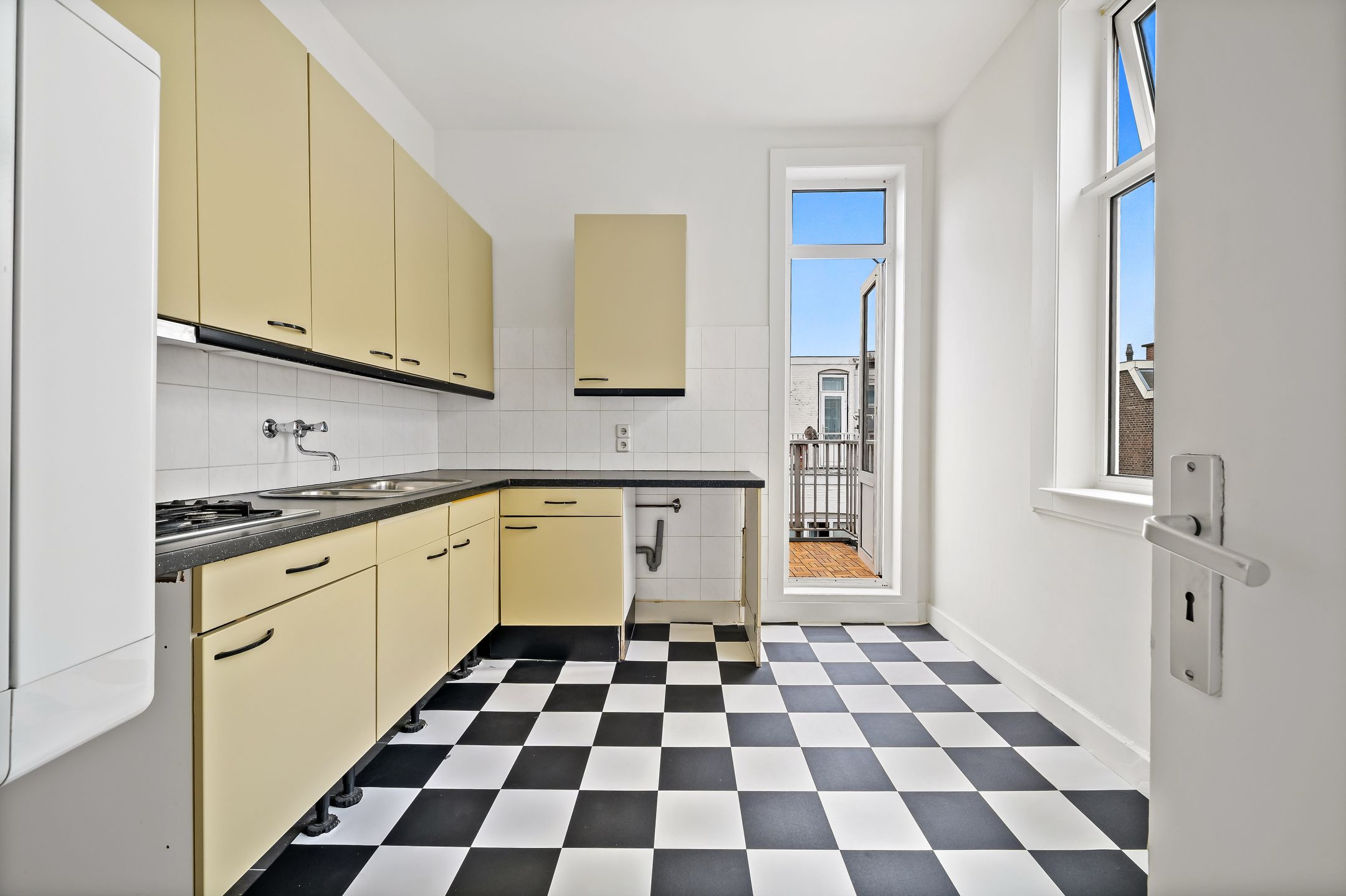 Photo 9 of David Blesstraat 64