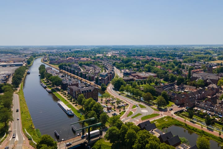 Tussenwoning te koop: Sluiseiland-Zuid 33, Vianen (Ut)