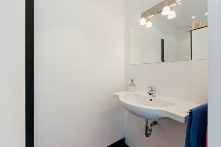 Studio te koop: Vijf Meilaan 146, Leiden