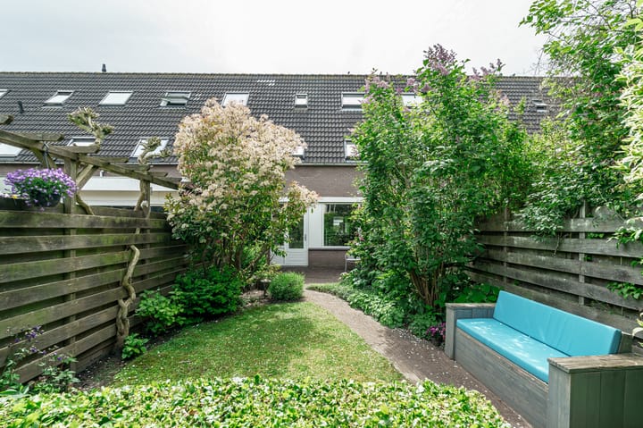 Tussenwoning te koop: Bolstralaan 69, Hoofddorp