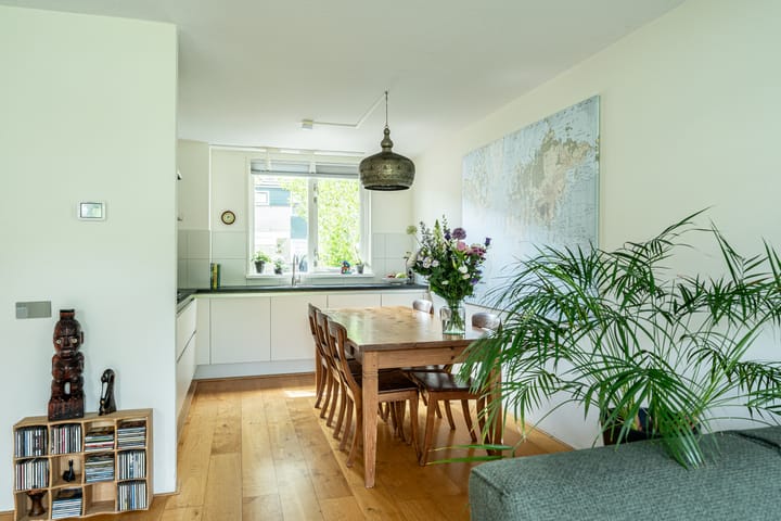 Tussenwoning te koop: Bolstralaan 69, Hoofddorp