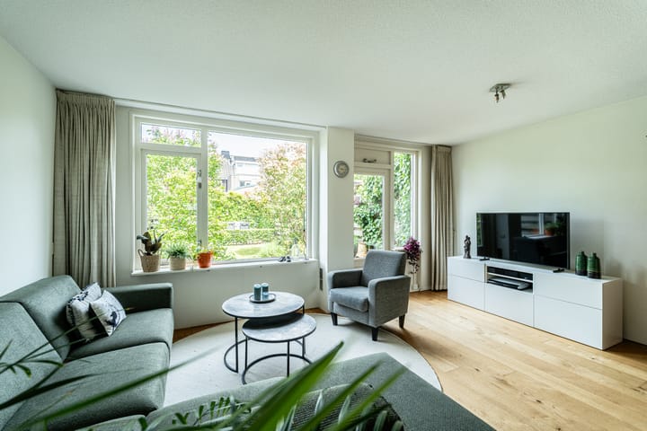 Tussenwoning te koop: Bolstralaan 69, Hoofddorp