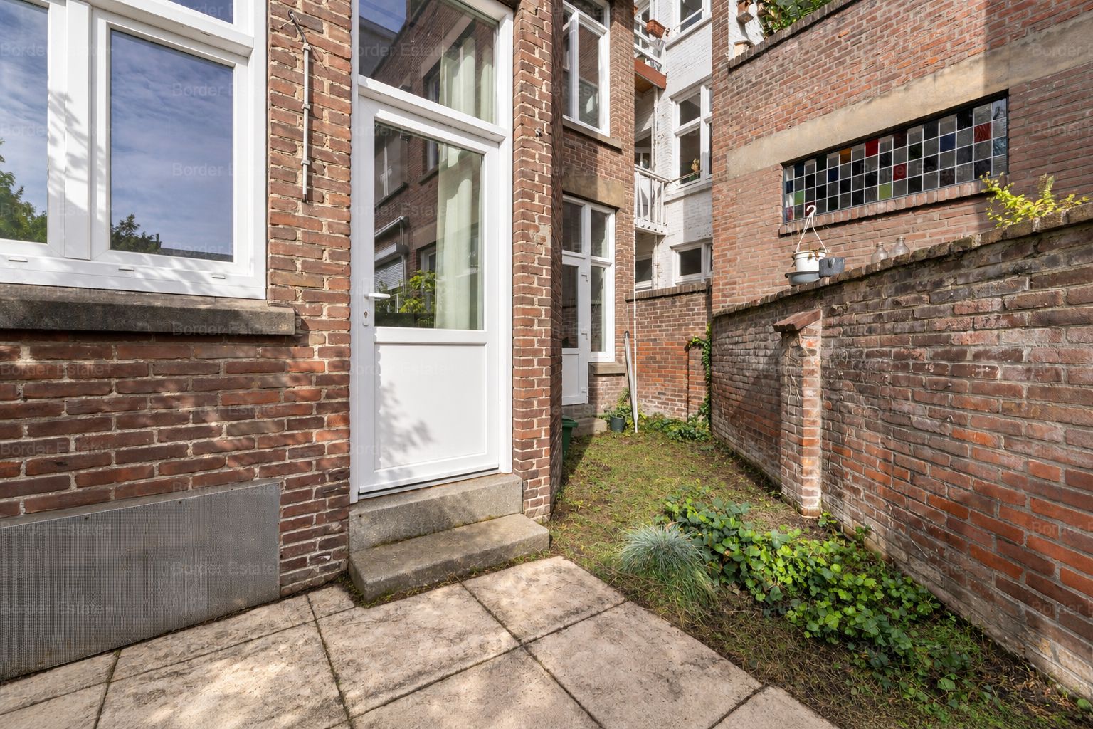 Photo 18 of Joseph Hollmanstraat 3-A