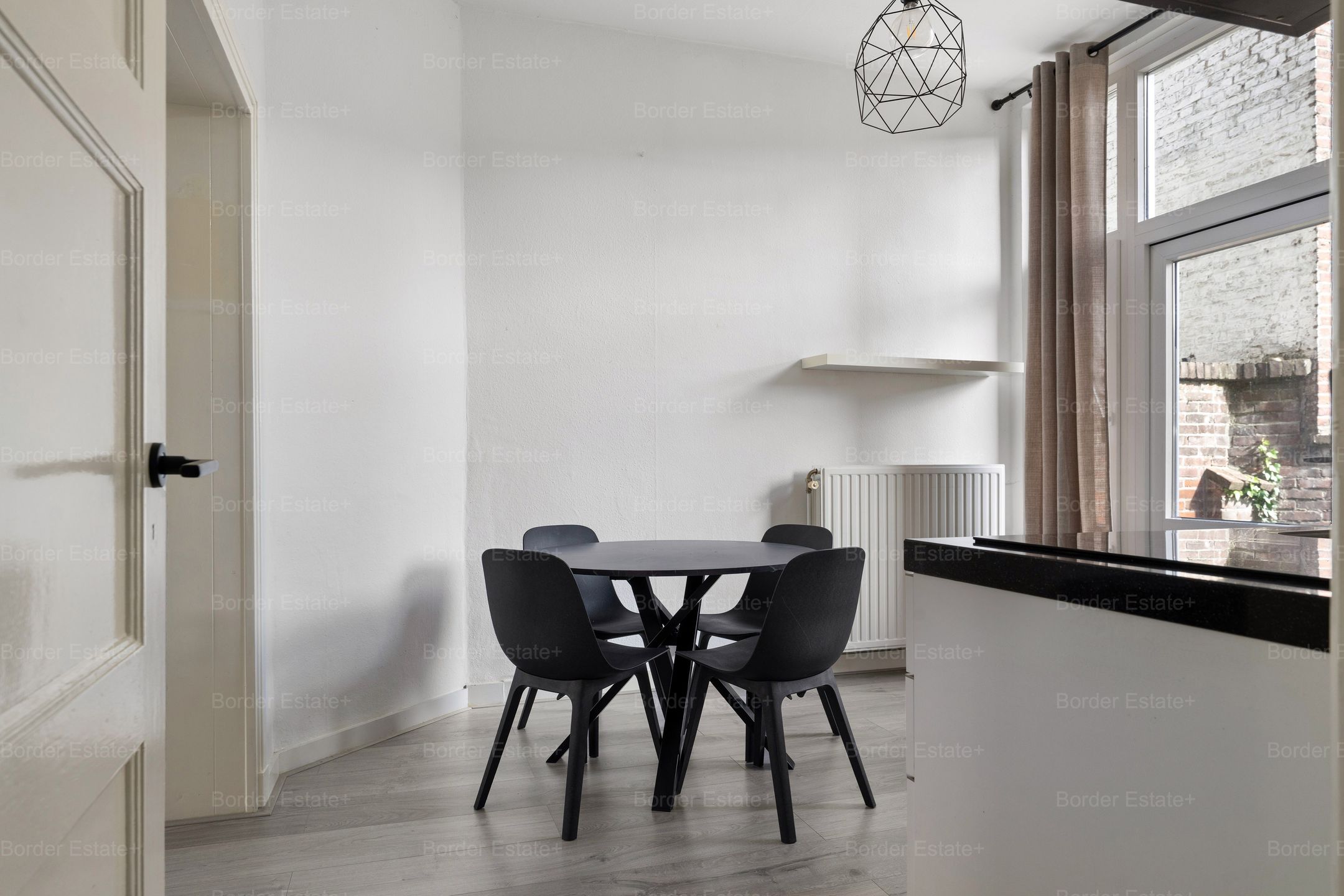 Photo 12 of Joseph Hollmanstraat 3-A