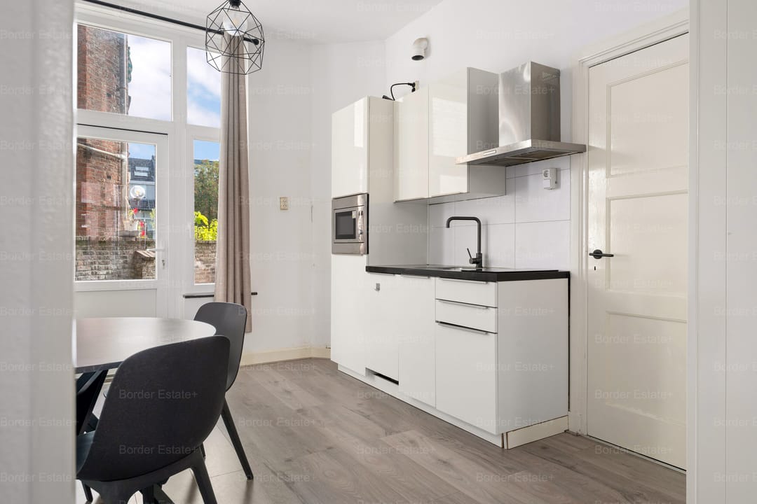 Photo 8 of Joseph Hollmanstraat 3-A