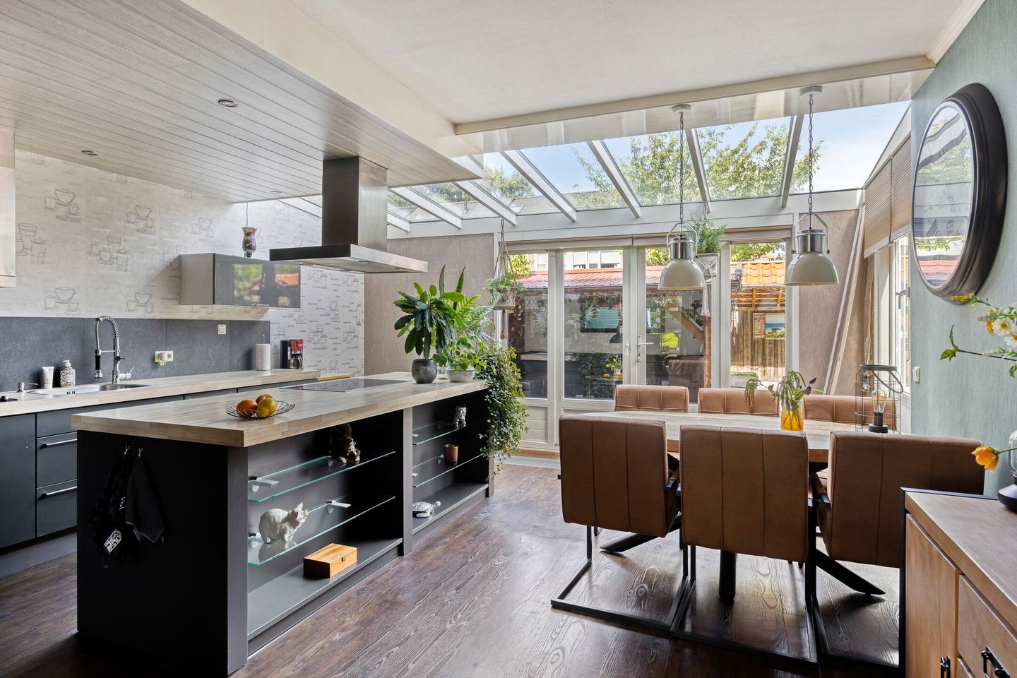 Photo 10 of Van Brakelstraat 14