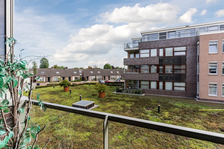 Appartement te koop: Eikenburg 130, Eersel